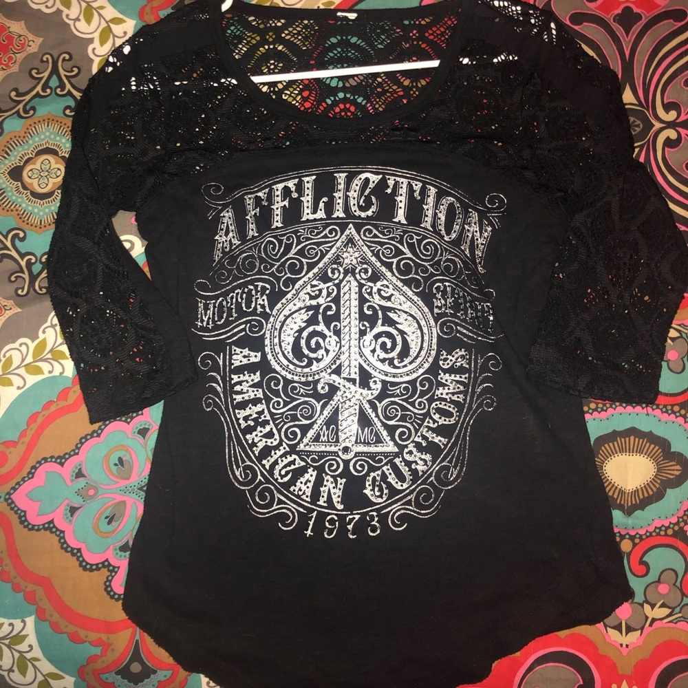 Medium affliction shirt from buckle